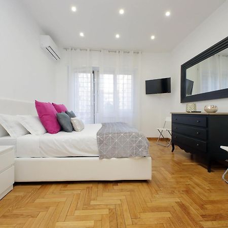 Lovely Apartment With Terrace Near The Vatican Rome Bagian luar foto